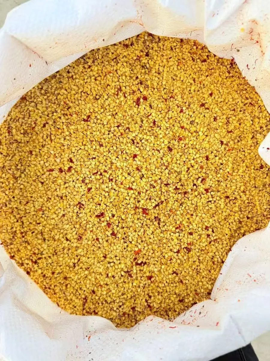 Separated paprika and chilli seeds in bulk